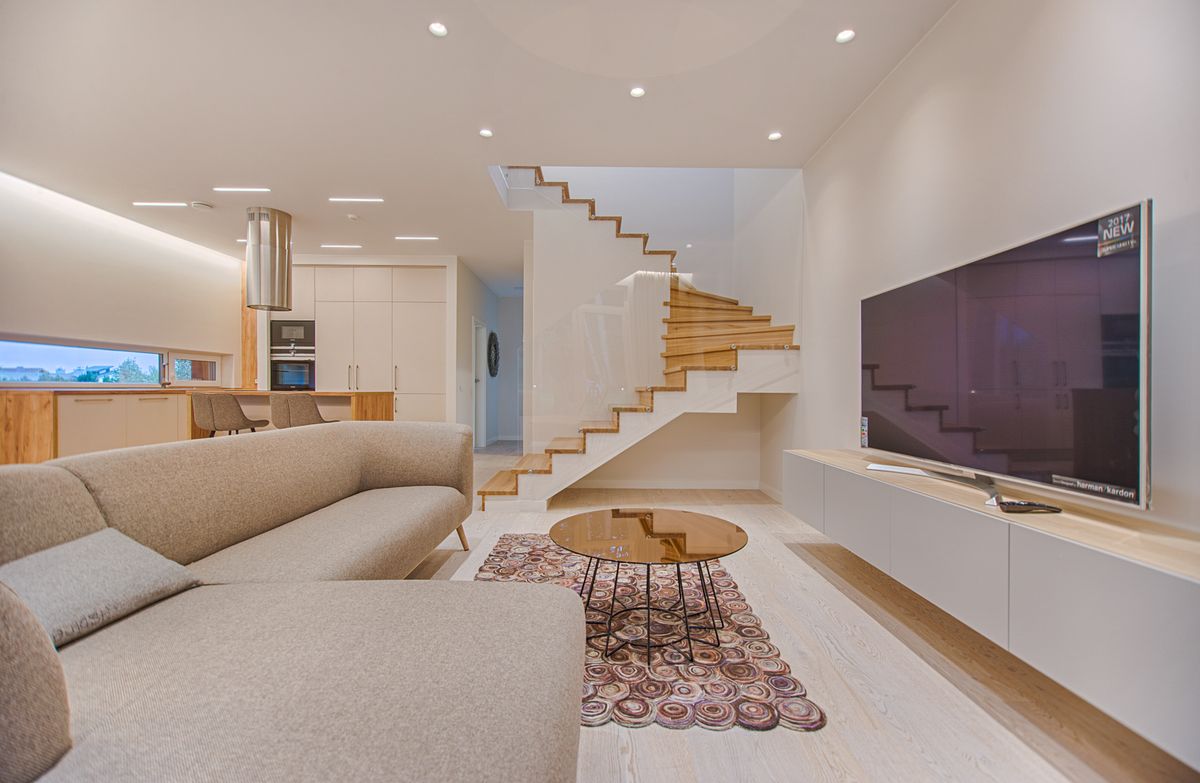 Smart Lighting & Home Automation
